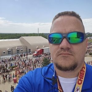 Meet your Posher, Cris